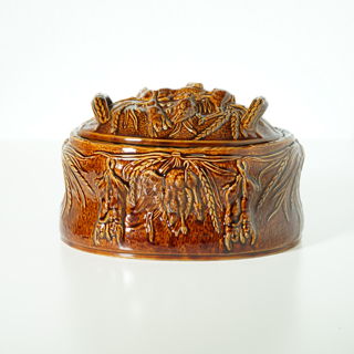 Ceramic serving dish